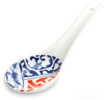 Ceramiczna łyżka do ramenu Botanica  z motywem roślinnym