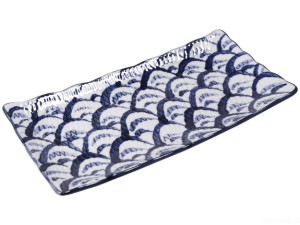 Ceramiczny talerz do sushi - 23,5 x 11 cm z motywem fali